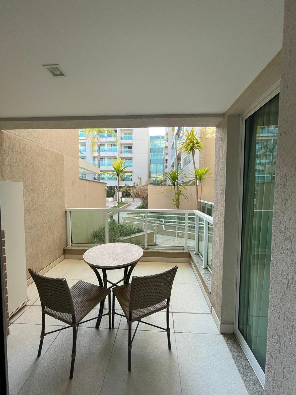 Estiloso Flat Brisas Do Lago Com Terraco Brasilia Exterior photo